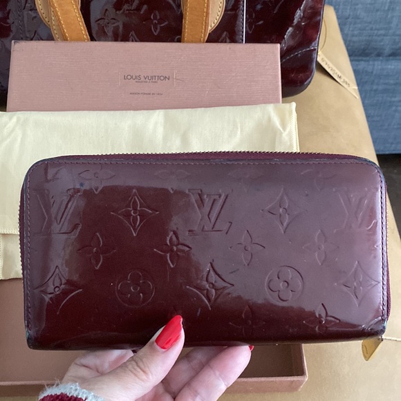 Louis Vuitton Handbags - Louis Vuitton wallet